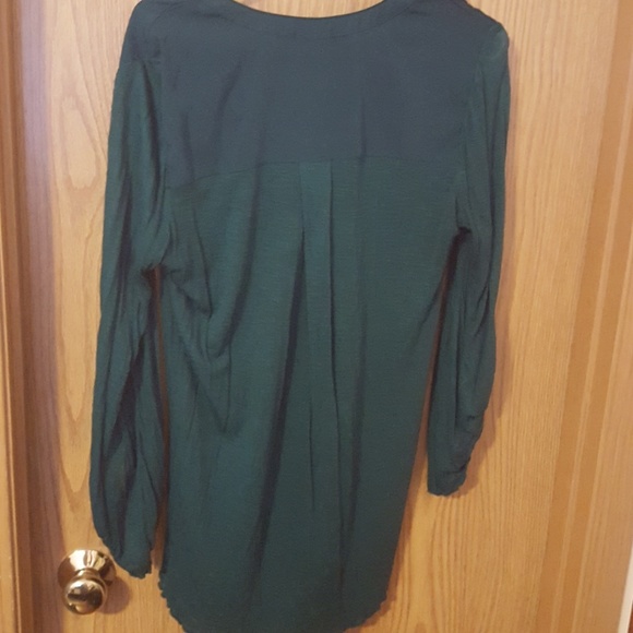 Top - Picture 2 of 2